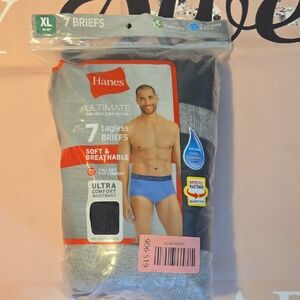 14 Pairs of  Hanes Men's Tagless Briefs - Black Gray Blue XL 40-42"
